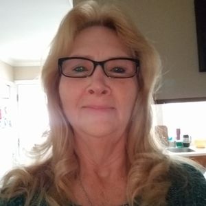 Meet your Posher, Debi